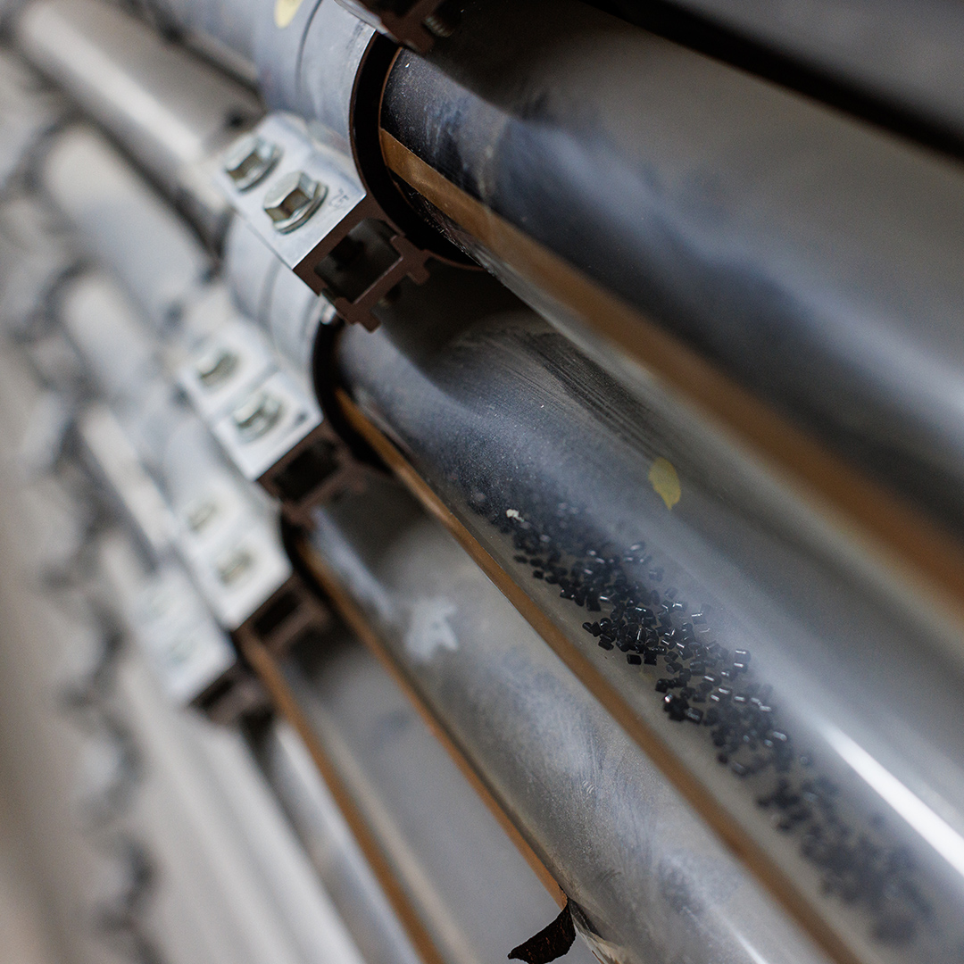 conveying-plastics-granules