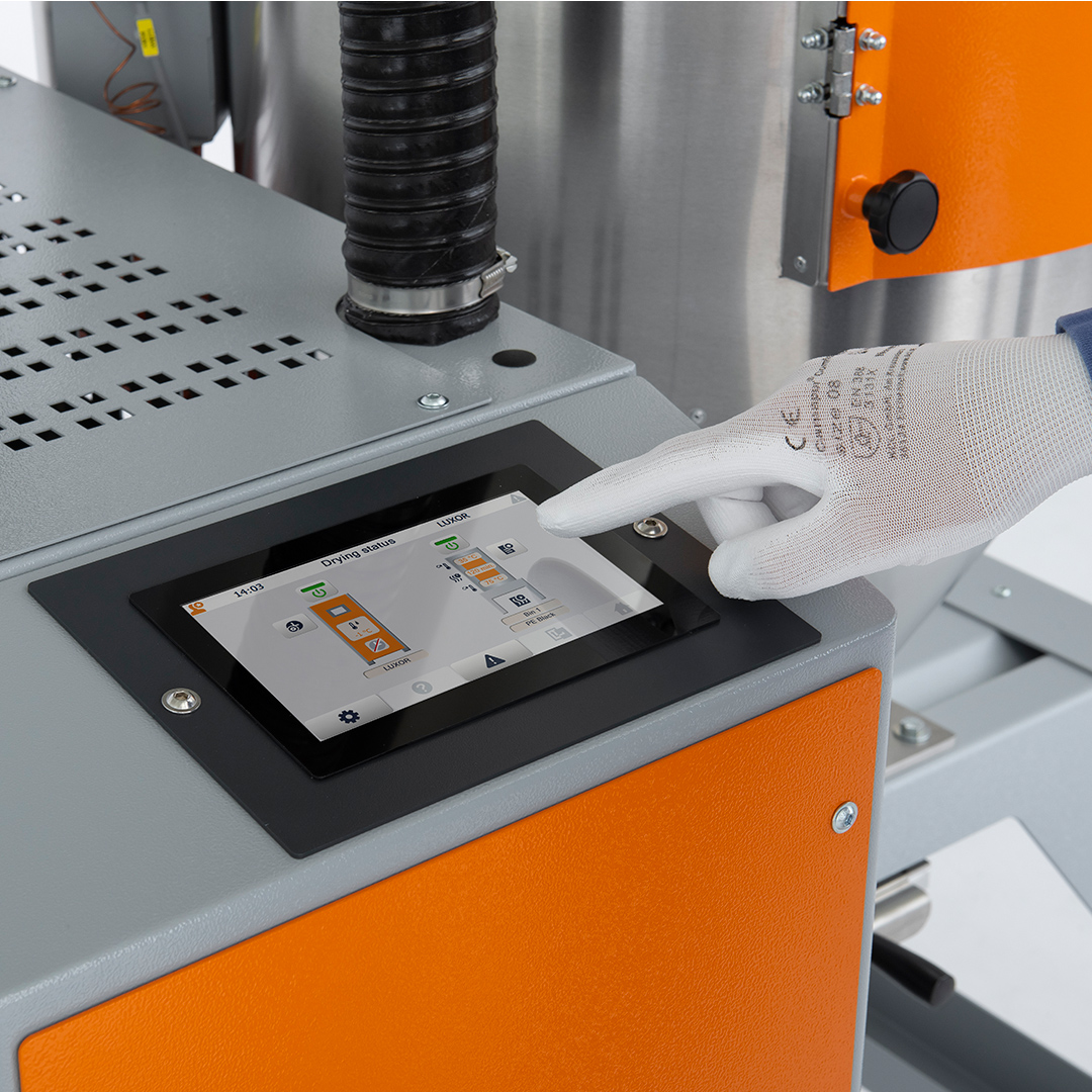 drying-status-control-plastics-industry