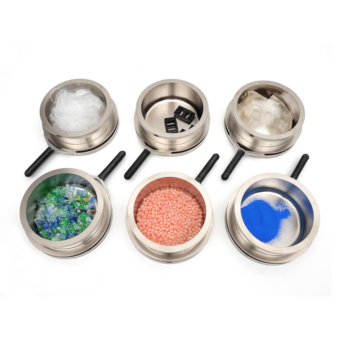 injection-moulded-parts-flakes-granules-thermoplastics