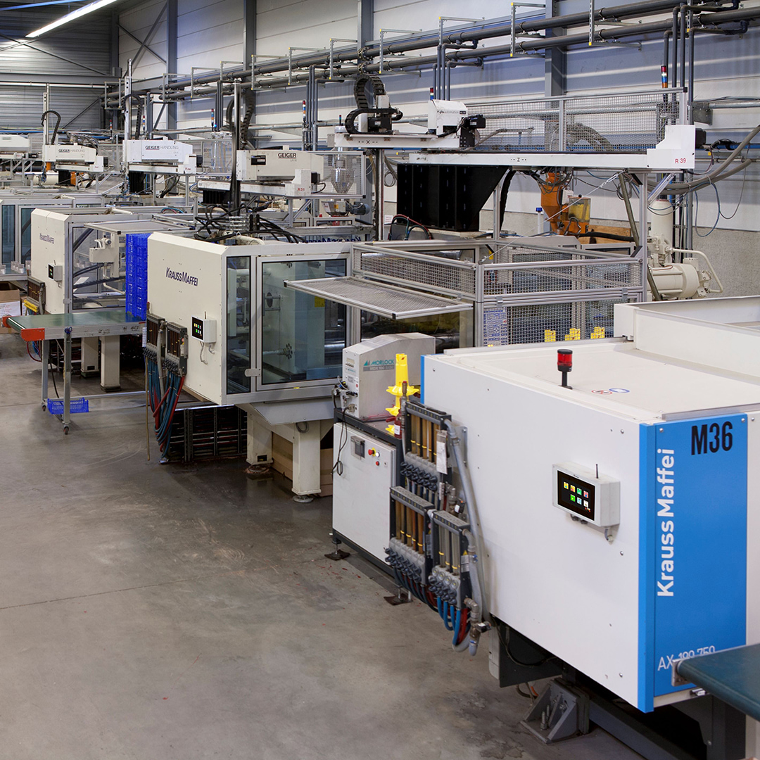 plastics-industry-hmi-1